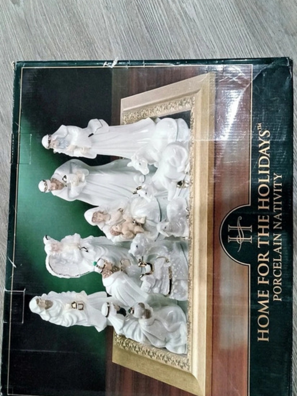 Home for the Holidays Porcelain Nativity Set White & Gold
